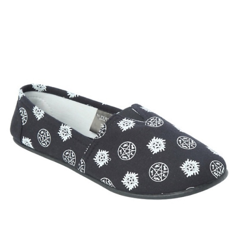 Supernatural symbol slip on shoes sz L 10/11